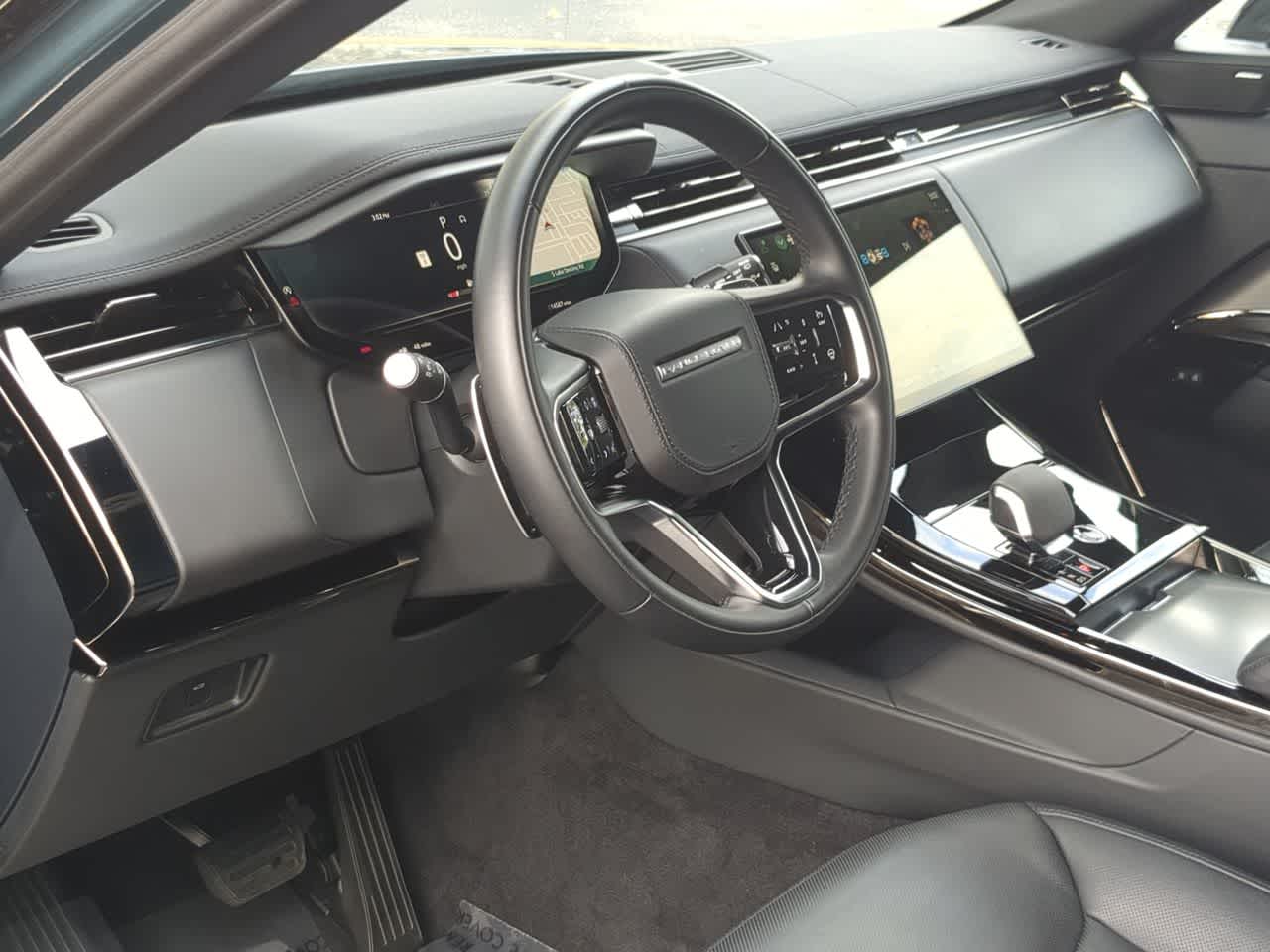 Thumbnail: 2025 Land Rover Range Rover Sport - 10