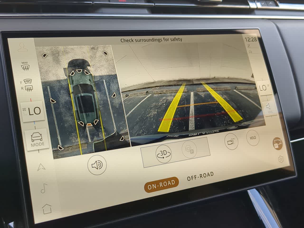 Thumbnail: 2025 Land Rover Range Rover Sport - 29