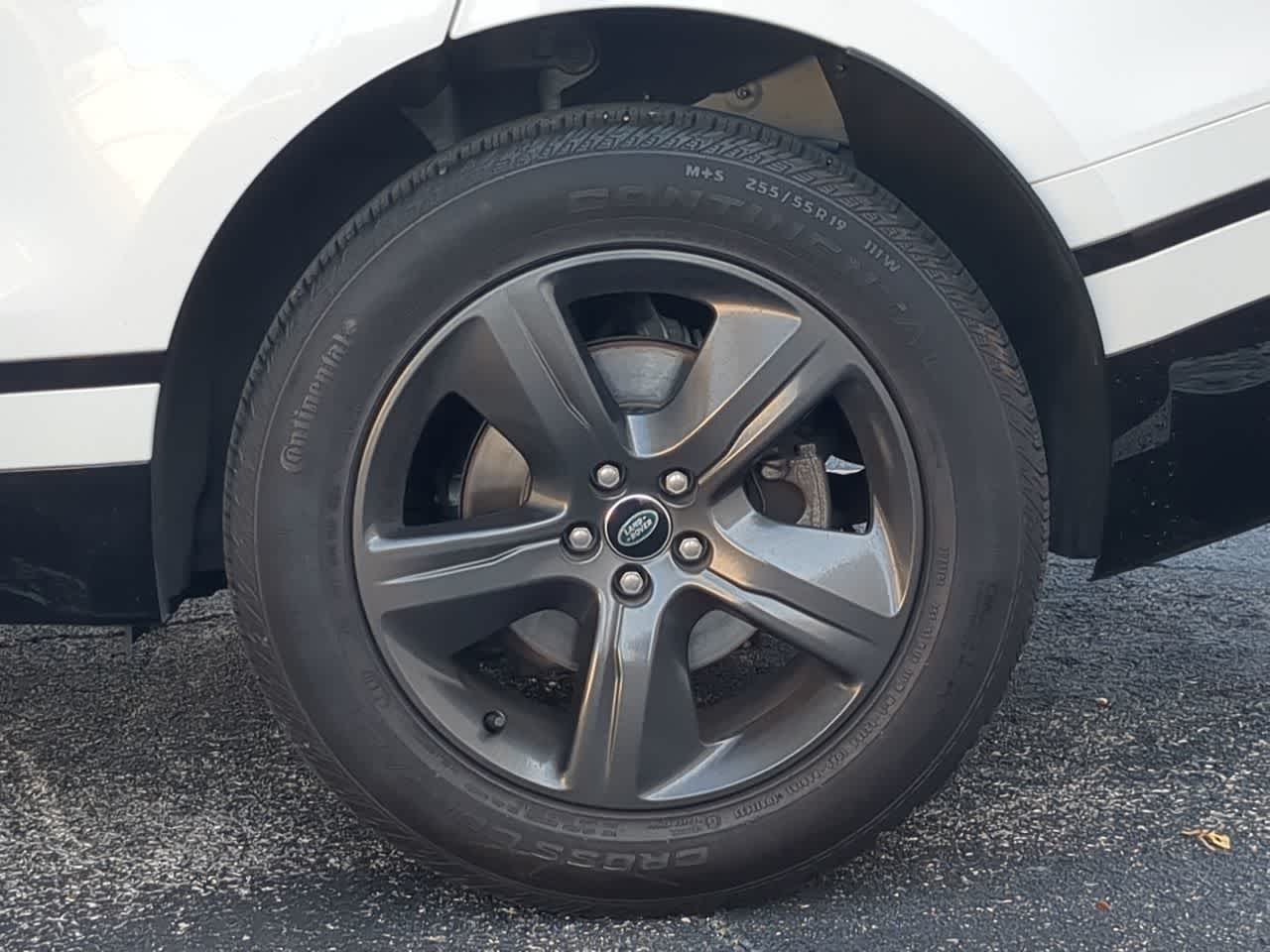 Thumbnail: 2025 Land Rover Range Rover Velar - 13