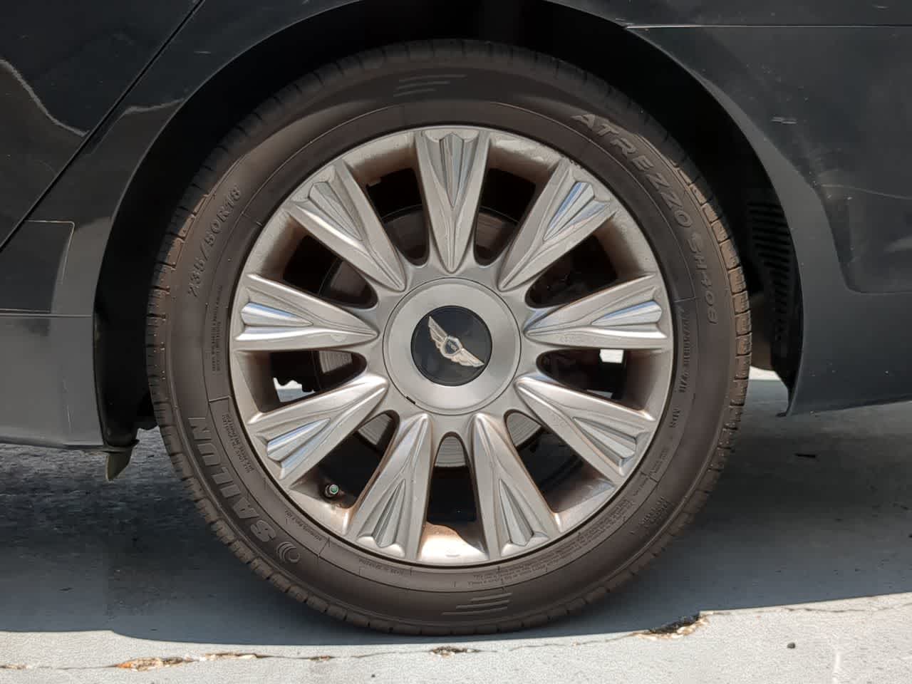 Thumbnail: 2010 Hyundai Genesis - 13