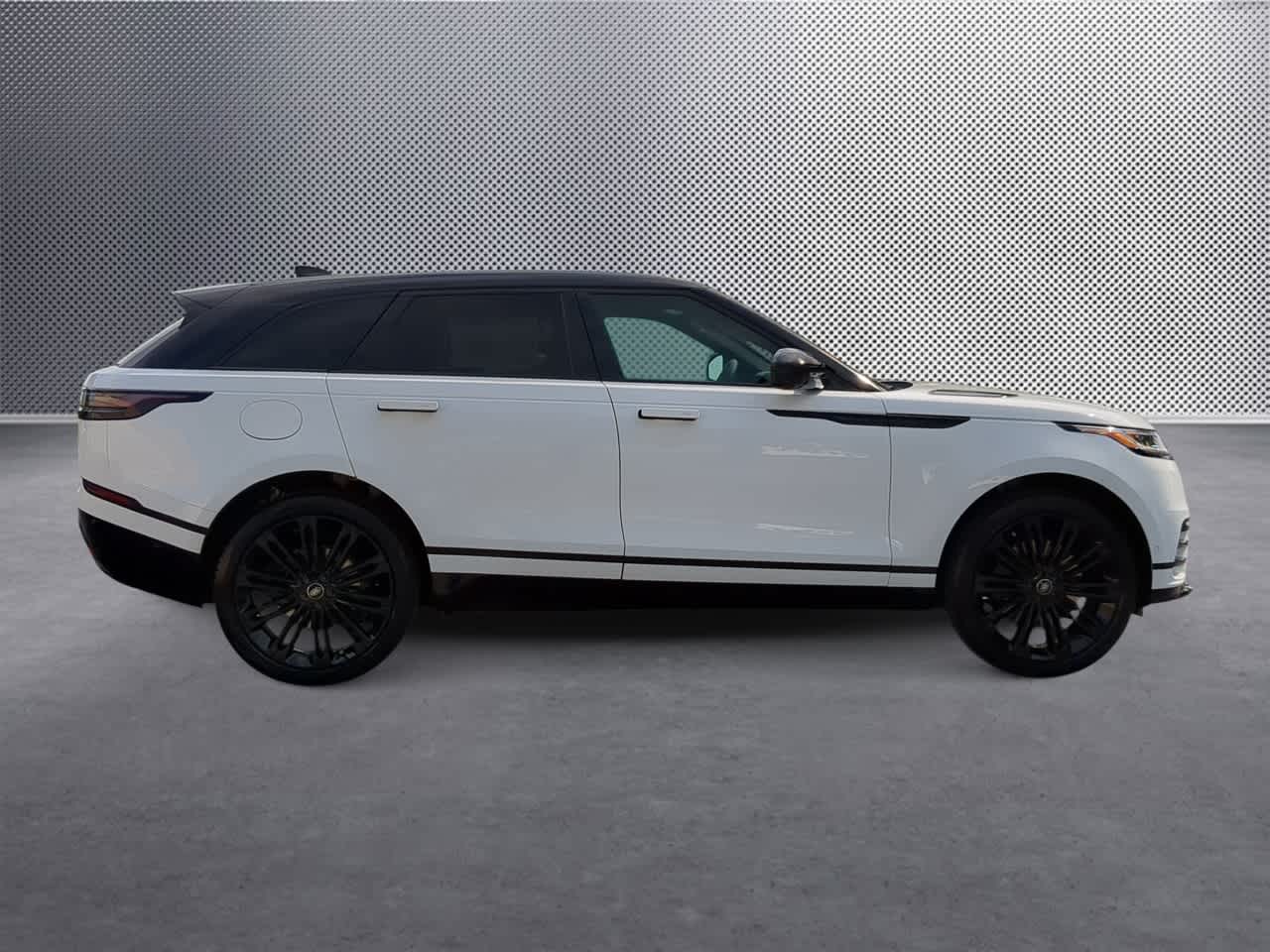 Thumbnail: 2026 Land Rover Range Rover Velar - 9