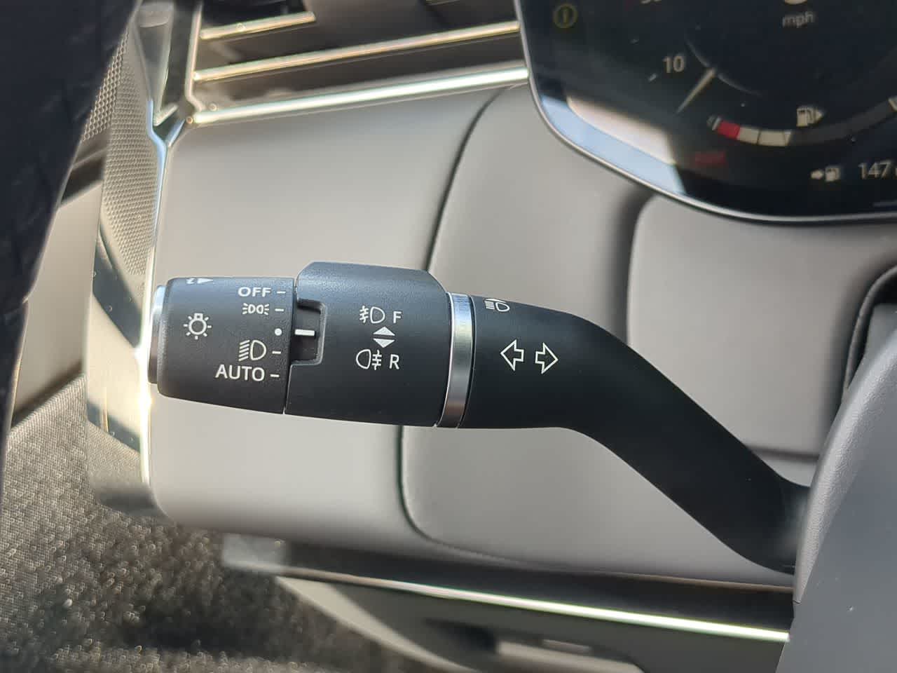 Thumbnail: 2024 Land Rover Range Rover Sport - 27