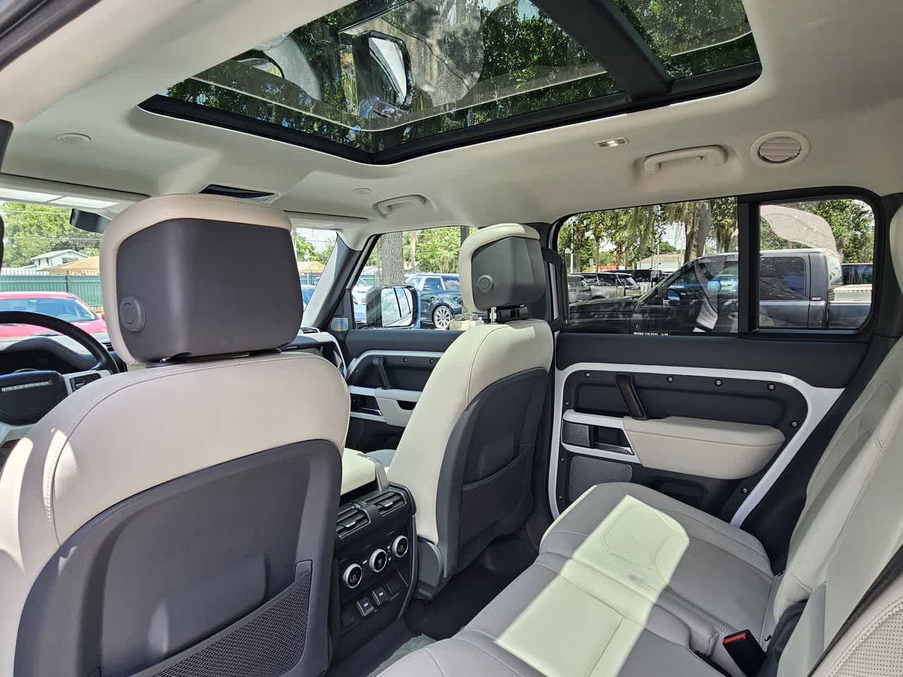 Thumbnail: 2023 Land Rover Defender - 23