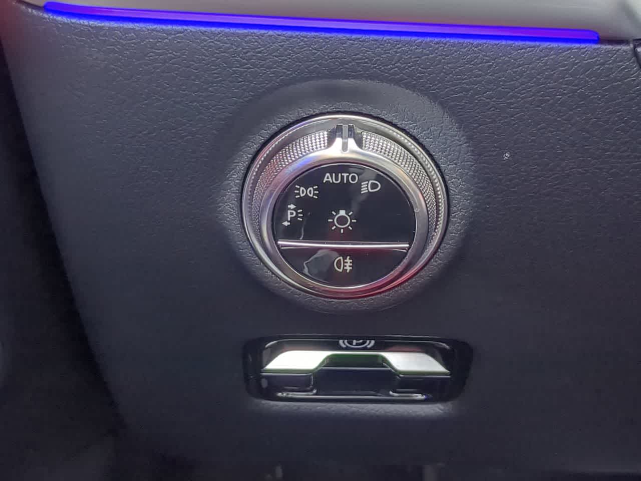 Thumbnail: 2025 Mercedes-Benz CLE - 36