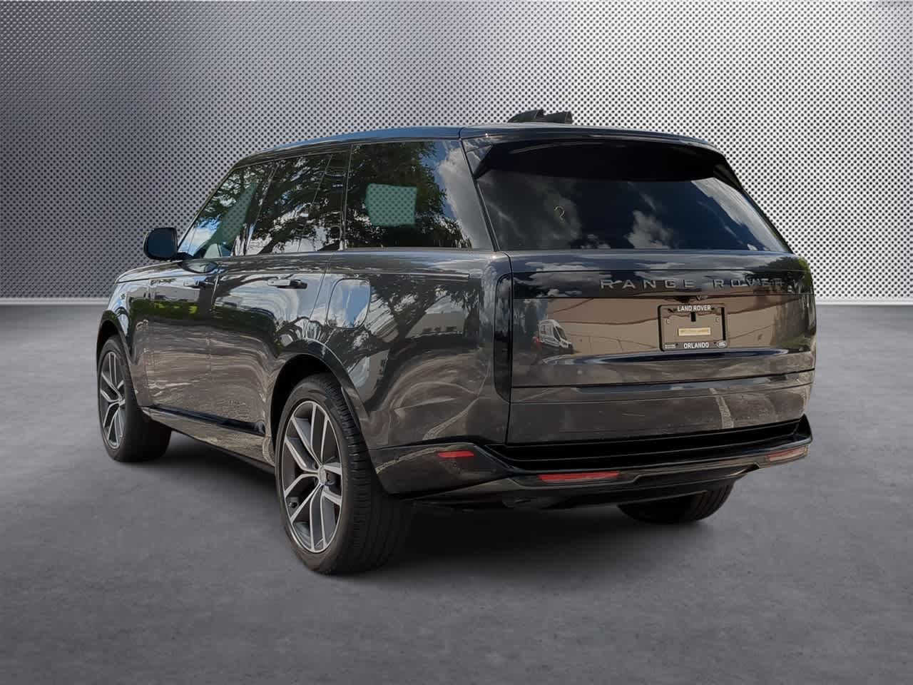 Thumbnail: 2025 Land Rover Range Rover - 6