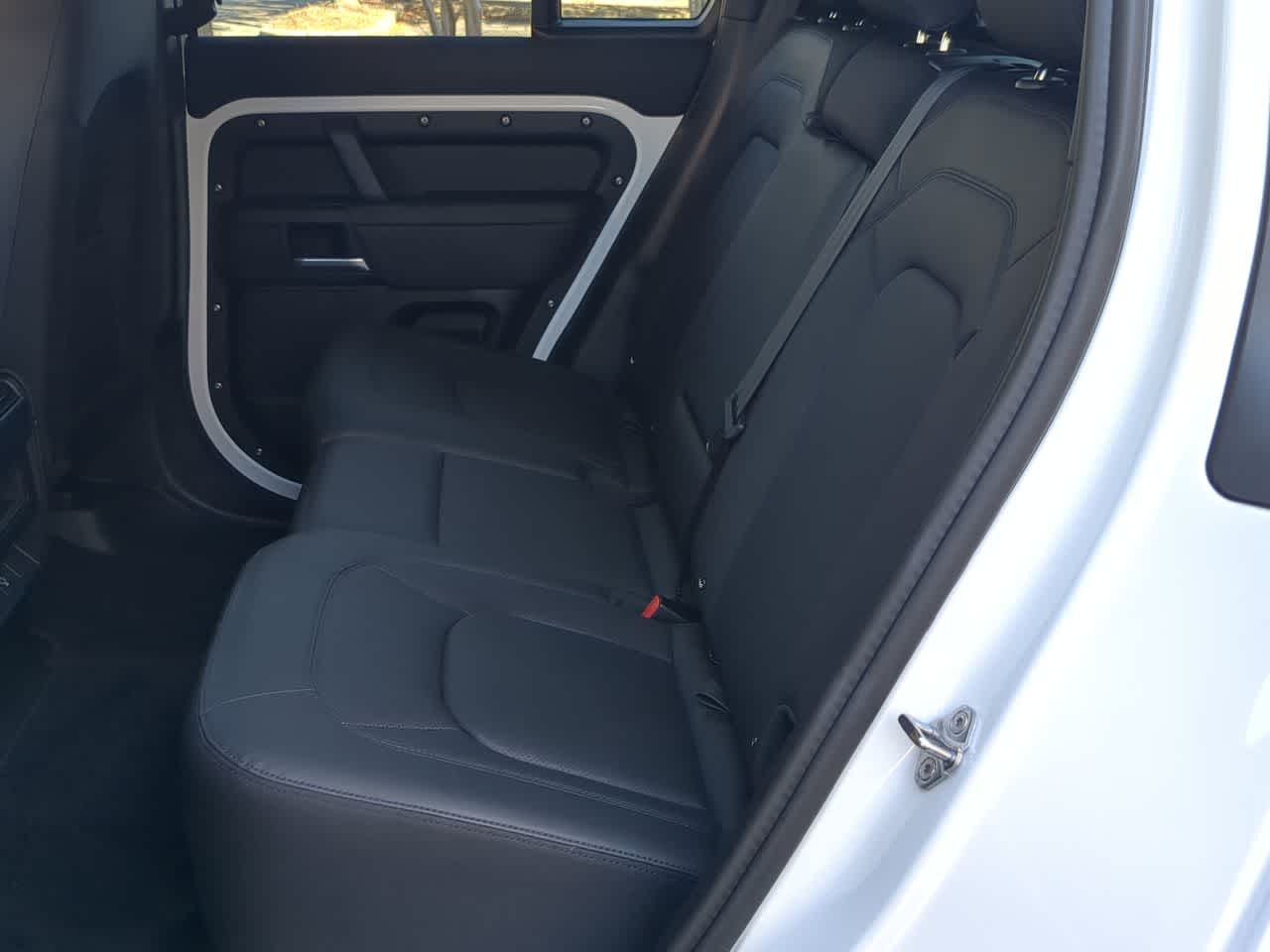 Thumbnail: 2025 Land Rover Defender - 20