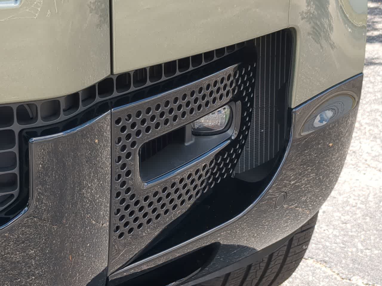 Thumbnail: 2025 Land Rover Defender - 11