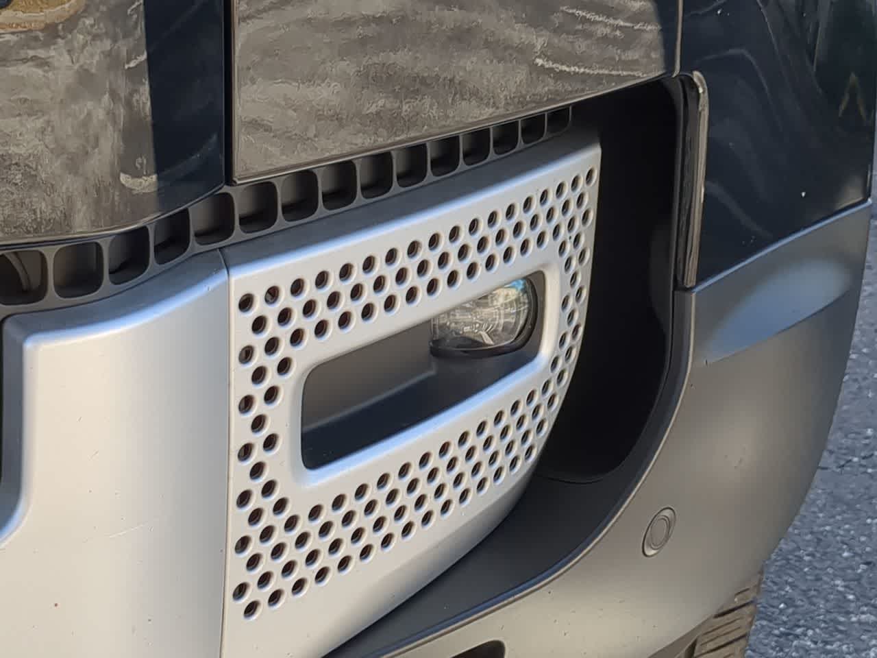 Thumbnail: 2025 Land Rover Defender - 11