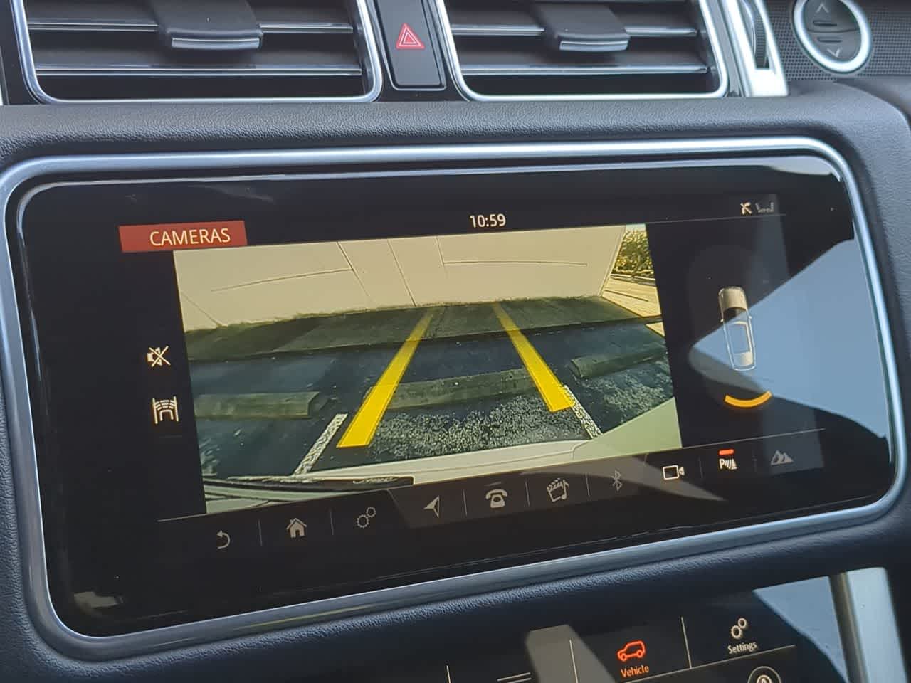 Thumbnail: 2020 Land Rover Range Rover - 29