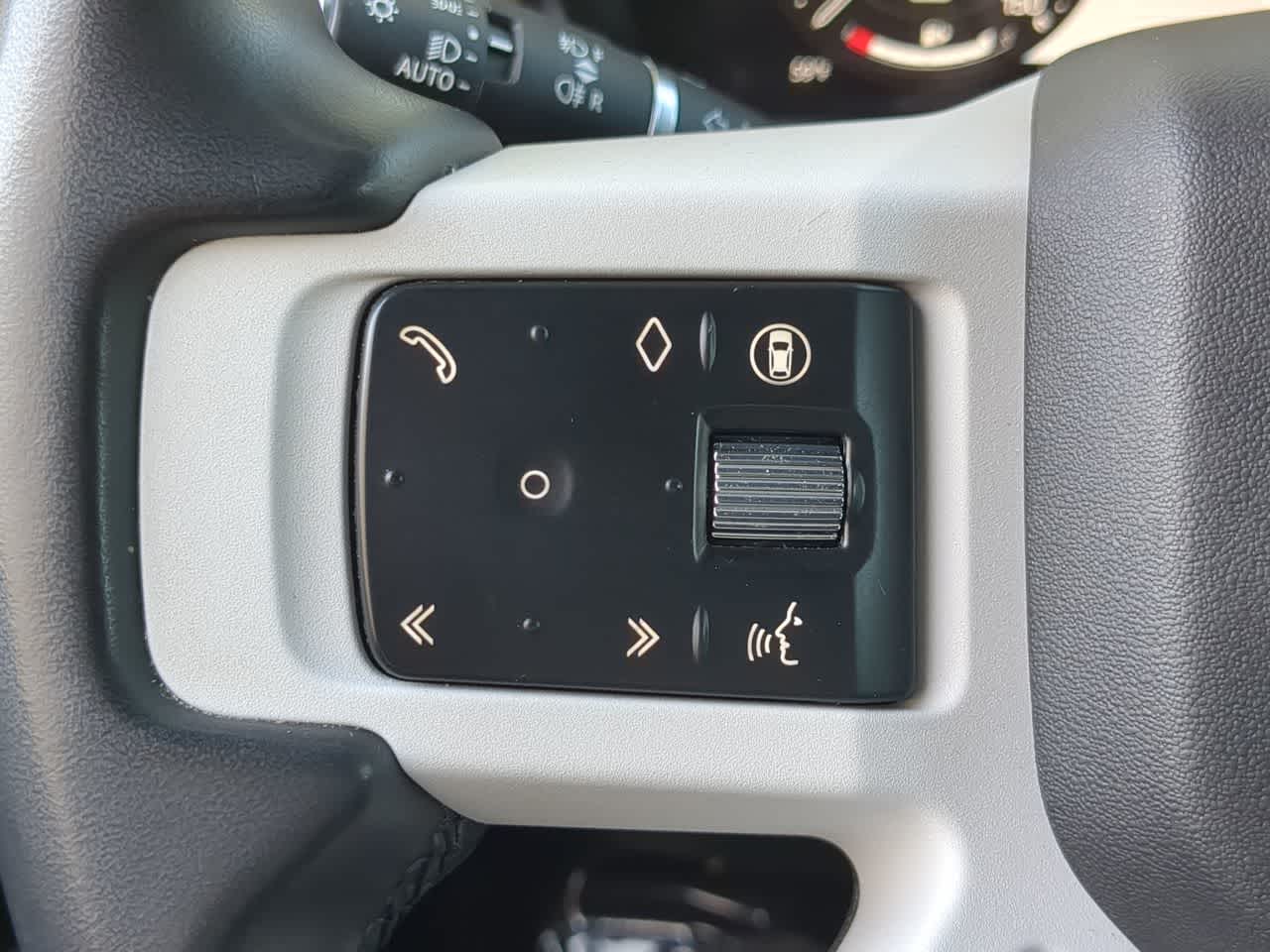 Thumbnail: 2025 Land Rover Defender - 25