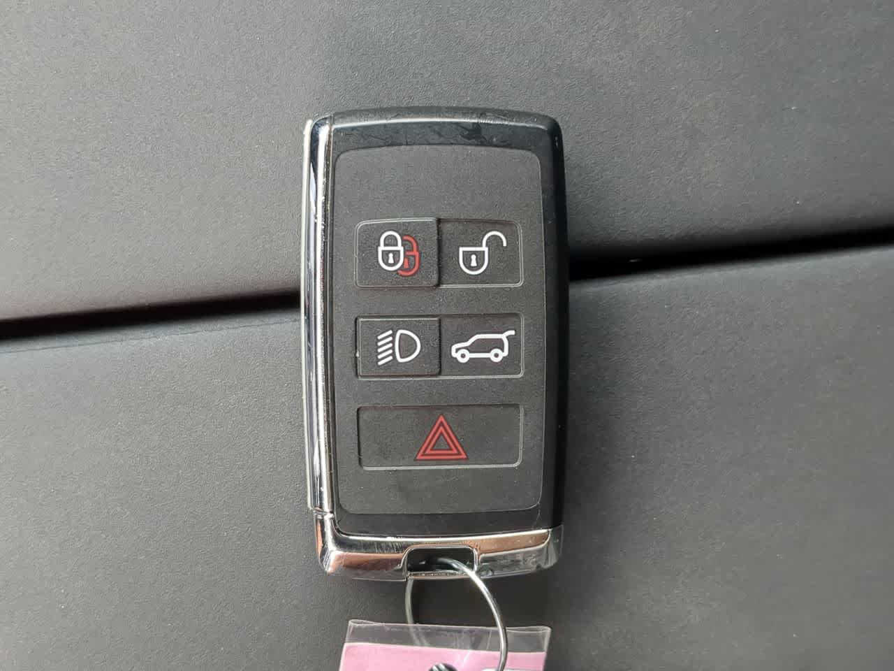 Thumbnail: 2026 Land Rover Range Rover Velar - 37