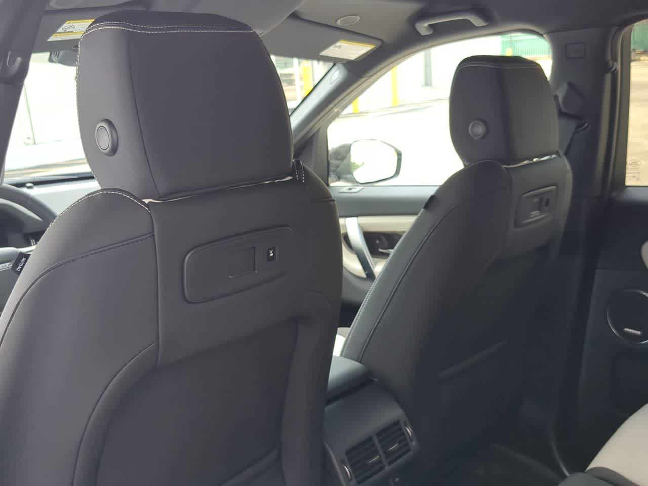 Thumbnail: 2025 Land Rover Discovery Sport - 19