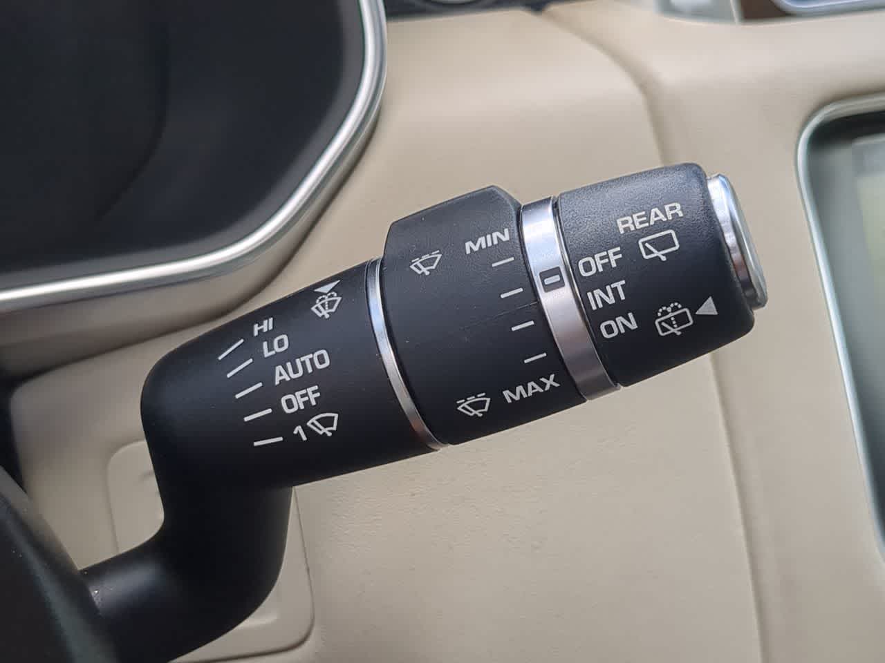 Thumbnail: 2017 Land Rover Range Rover - 26