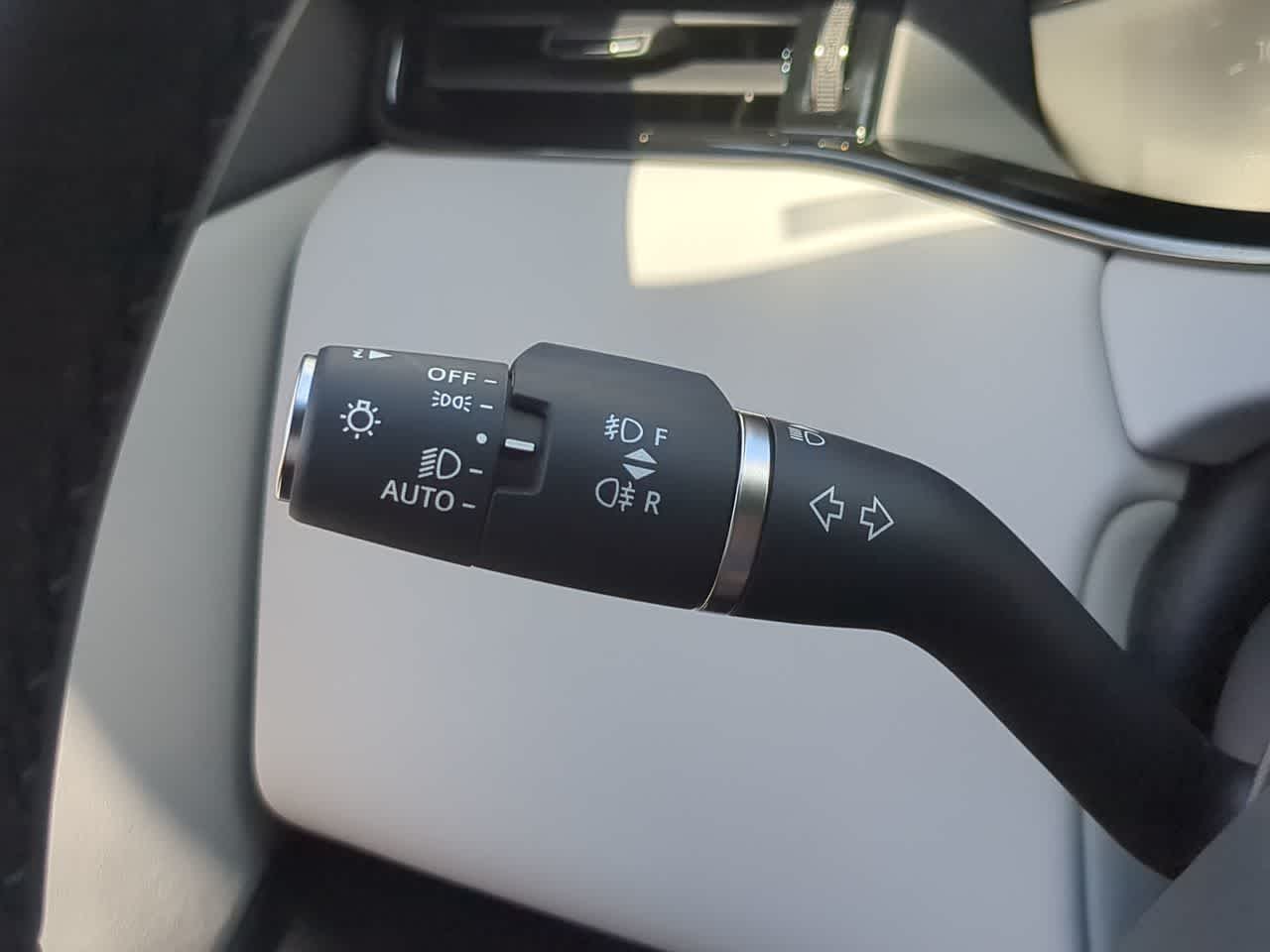 Thumbnail: 2026 Land Rover Range Rover Evoque - 29