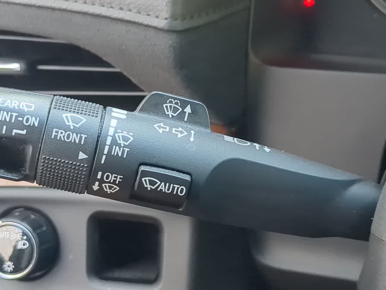 Thumbnail: 2019 Cadillac Escalade - 28