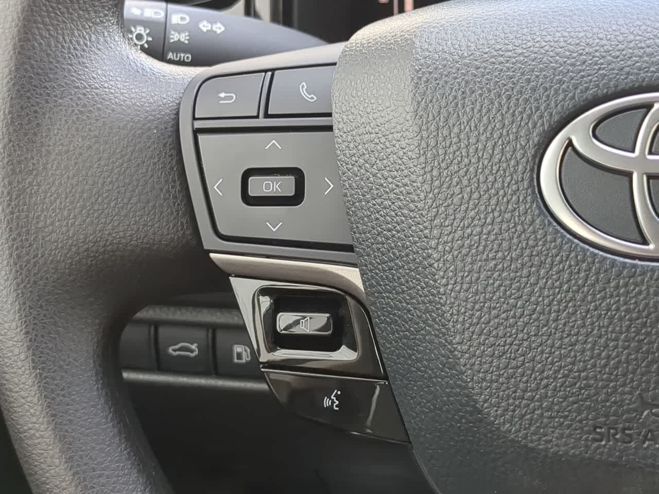 Thumbnail: 2025 Toyota Camry - 23