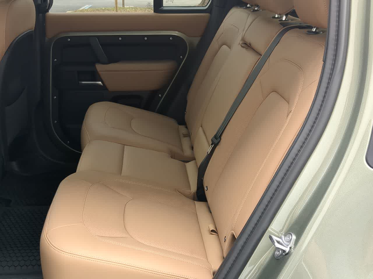 Thumbnail: 2025 Land Rover Defender - 21