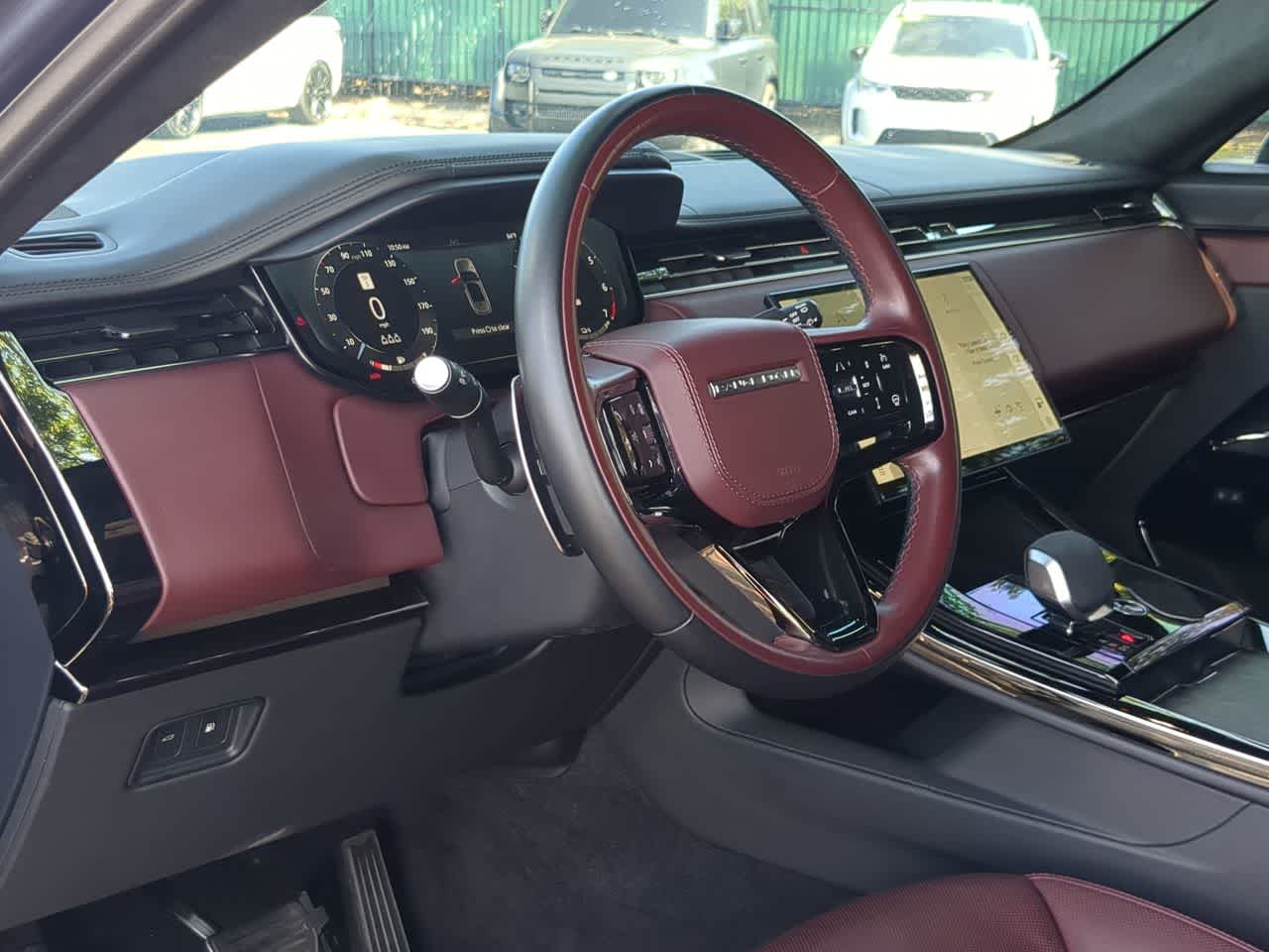 Thumbnail: 2025 Land Rover Range Rover Sport - 10