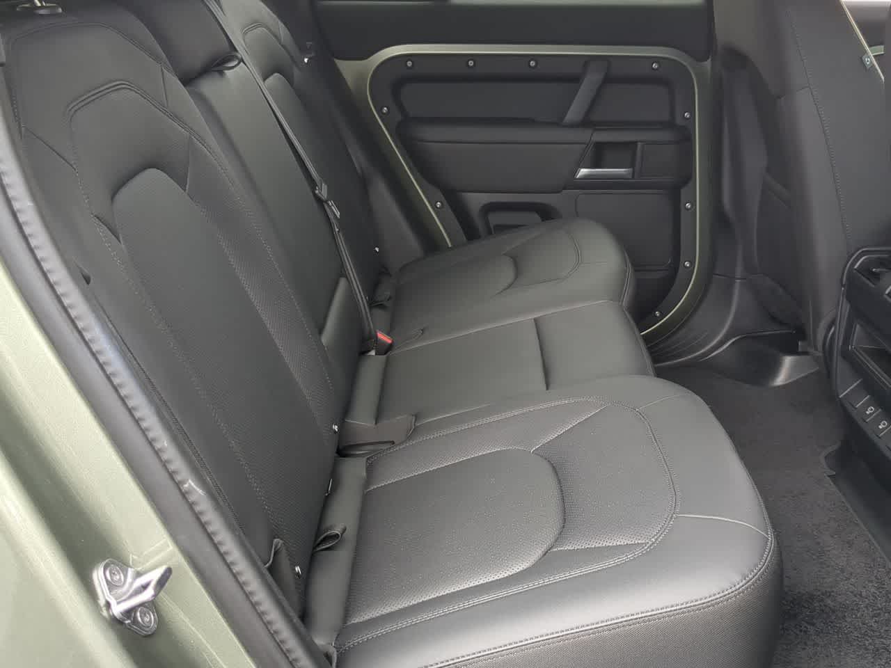 Thumbnail: 2025 Land Rover Defender - 21