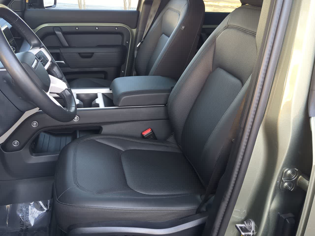 Thumbnail: 2025 Land Rover Defender - 16