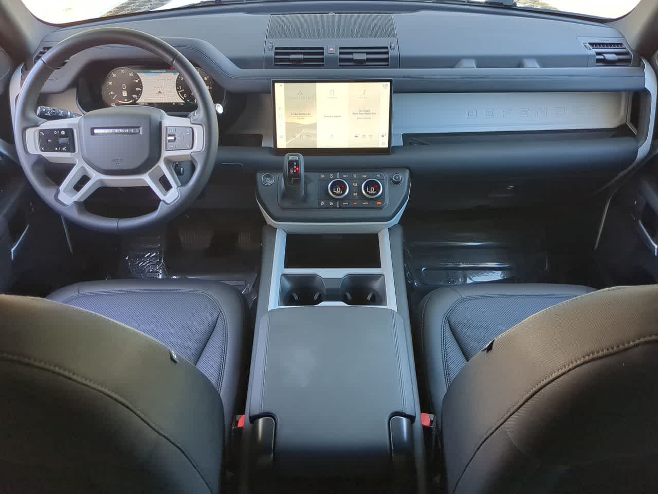 Thumbnail: 2025 Land Rover Defender - 15