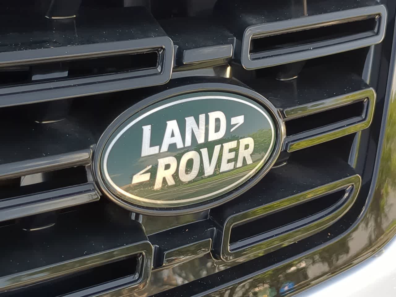 Thumbnail: 2025 Land Rover Range Rover Sport - 11
