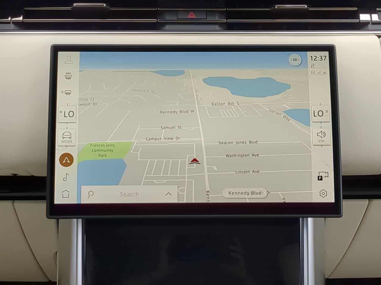 Thumbnail: 2025 Land Rover Range Rover - 29