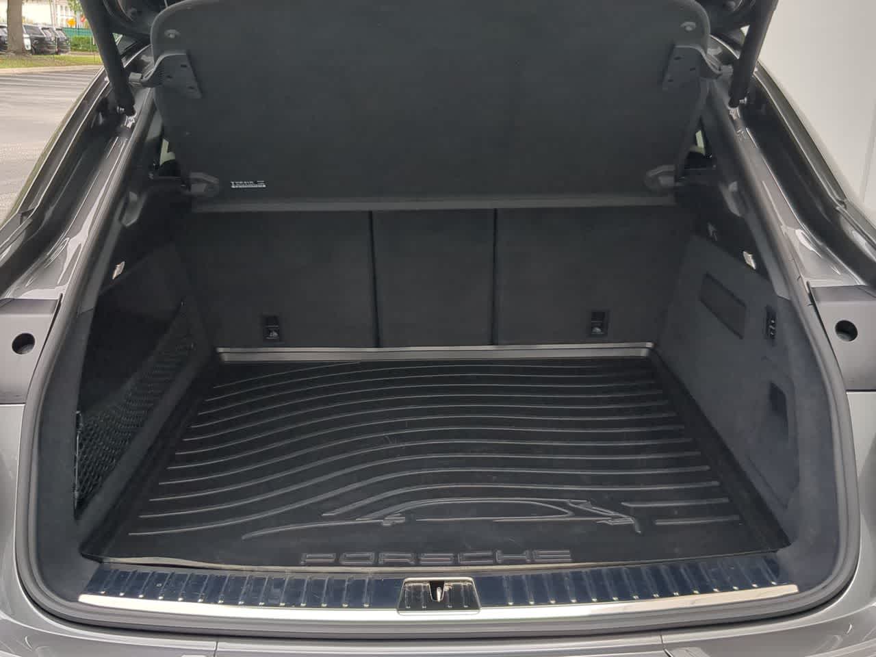 Thumbnail: 2023 Porsche Cayenne - 35