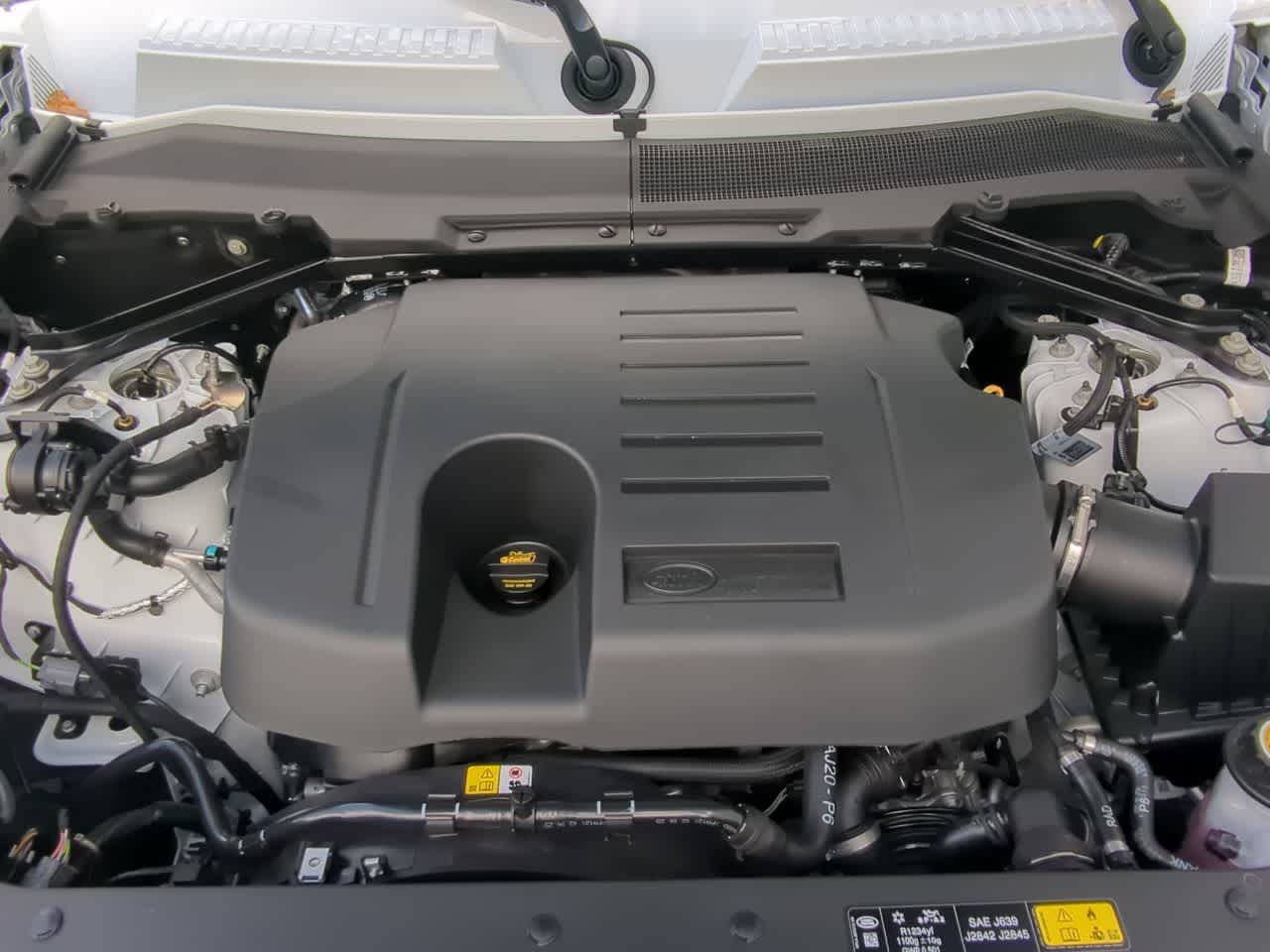 Thumbnail: 2025 Land Rover Defender - 15