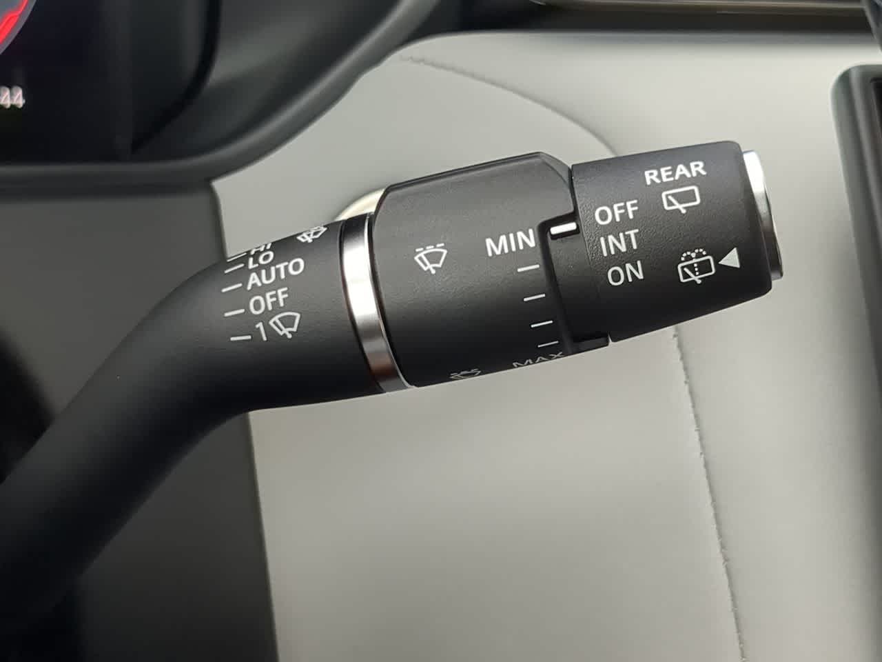 Thumbnail: 2026 Land Rover Range Rover Velar - 27