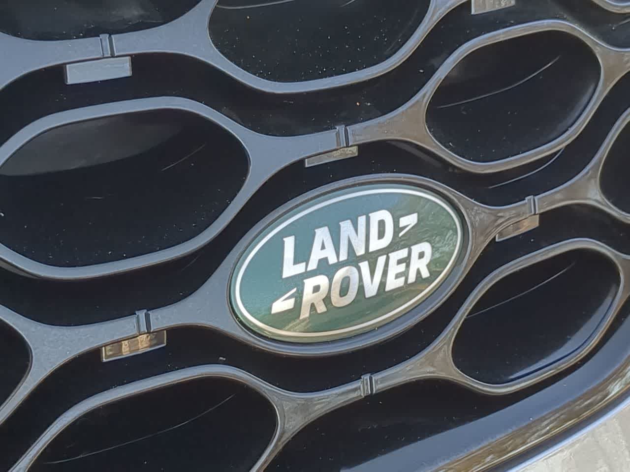 Thumbnail: 2025 Land Rover Discovery Sport - 12