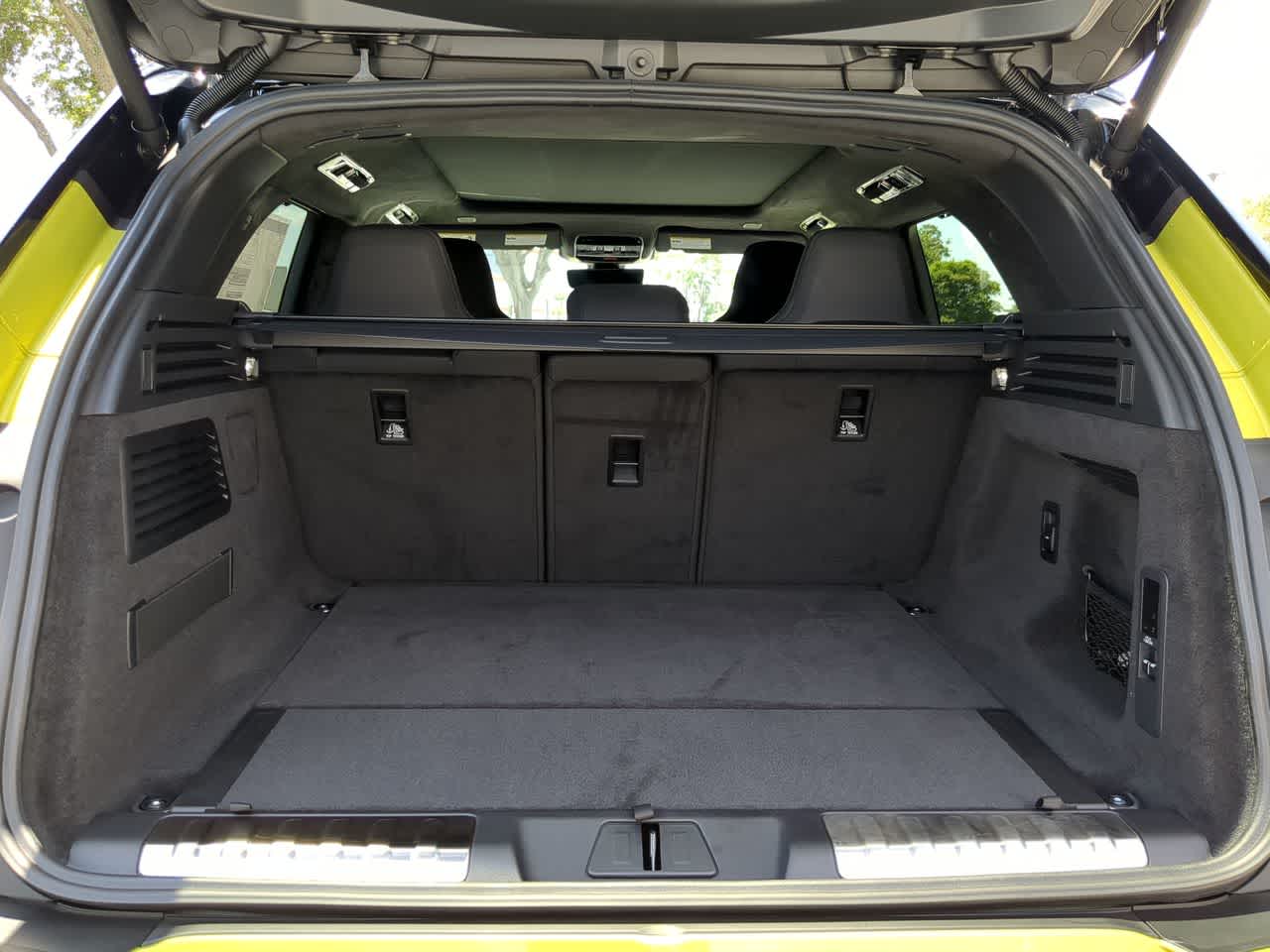 Thumbnail: 2025 Land Rover Range Rover Sport - 33