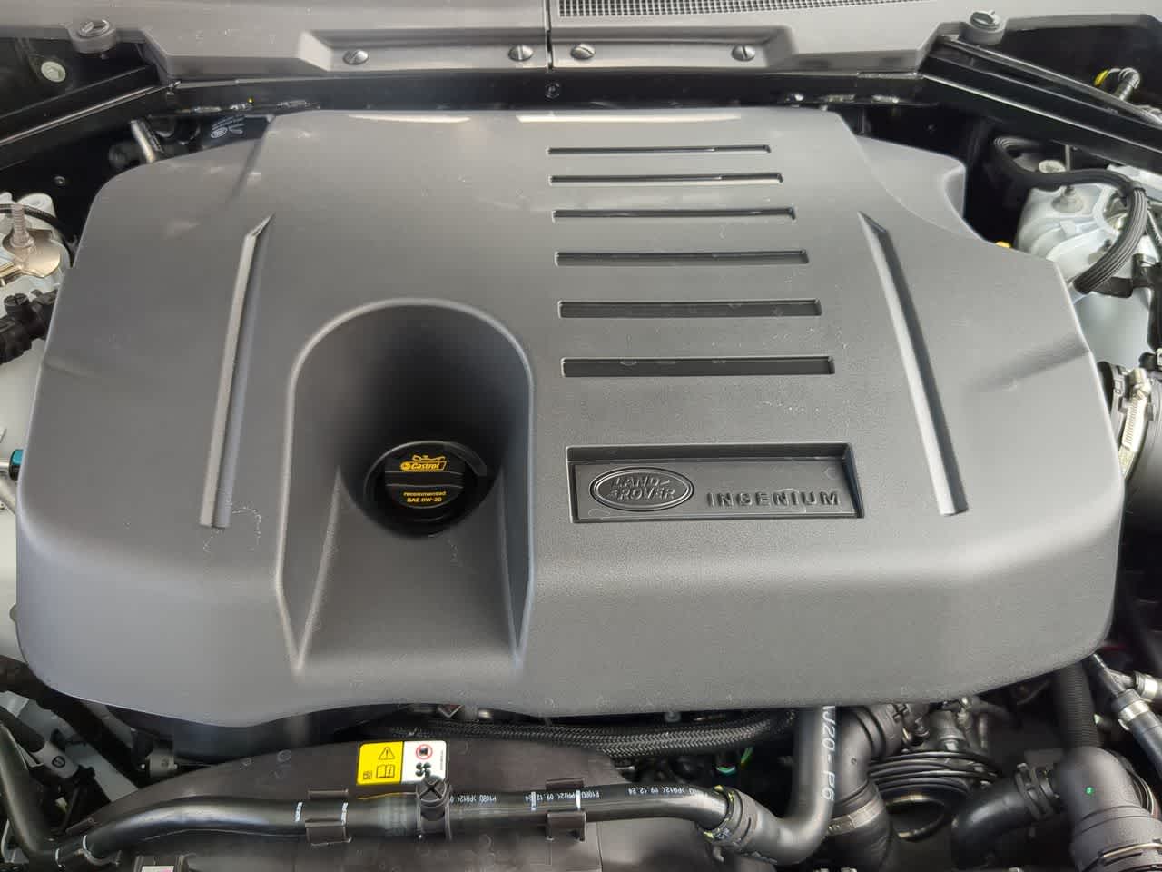 Thumbnail: 2025 Land Rover Defender - 15