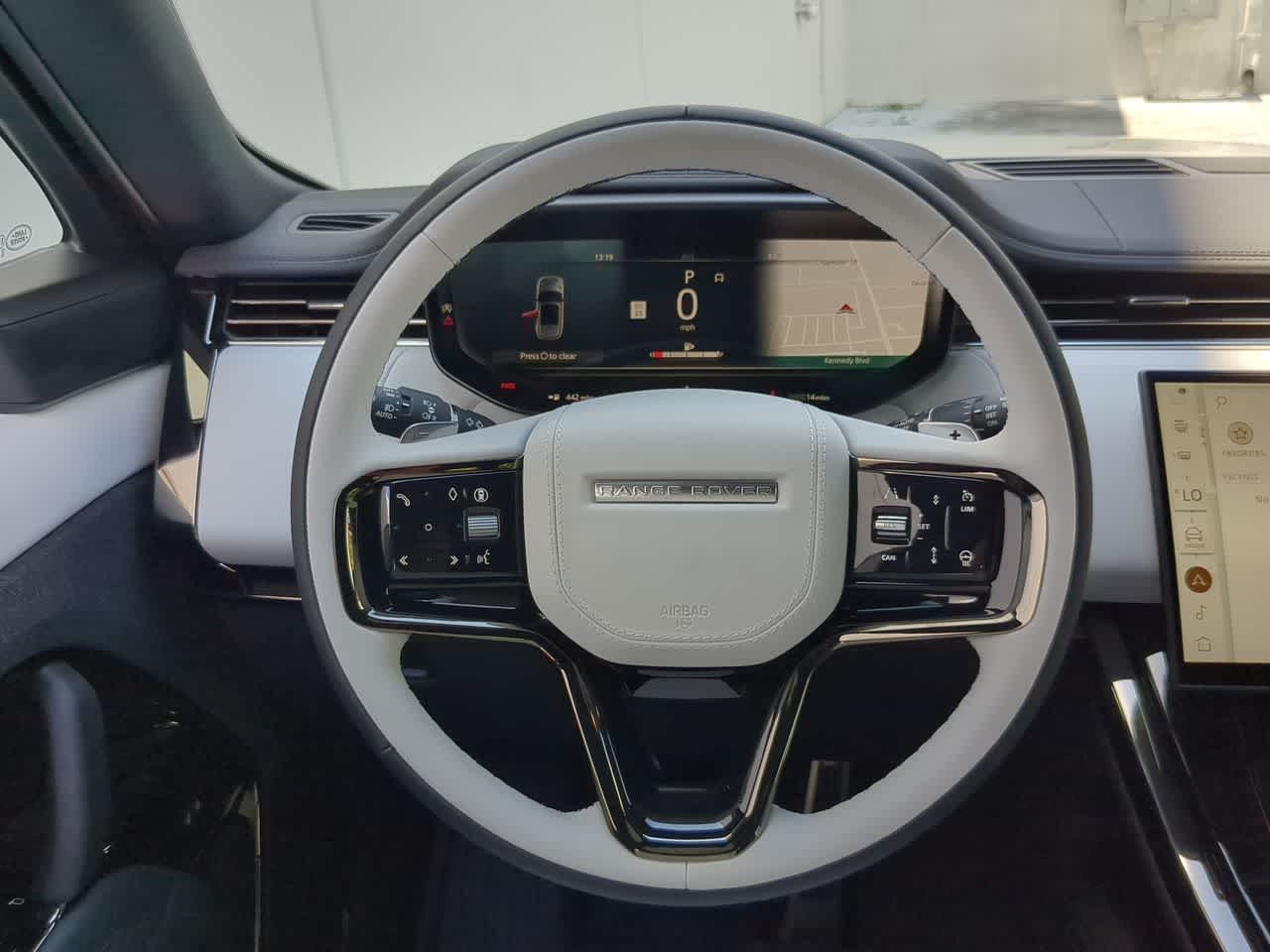 Thumbnail: 2025 Land Rover Range Rover Sport - 25
