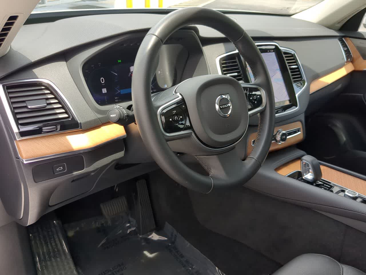 Thumbnail: 2024 Volvo XC90 - 10