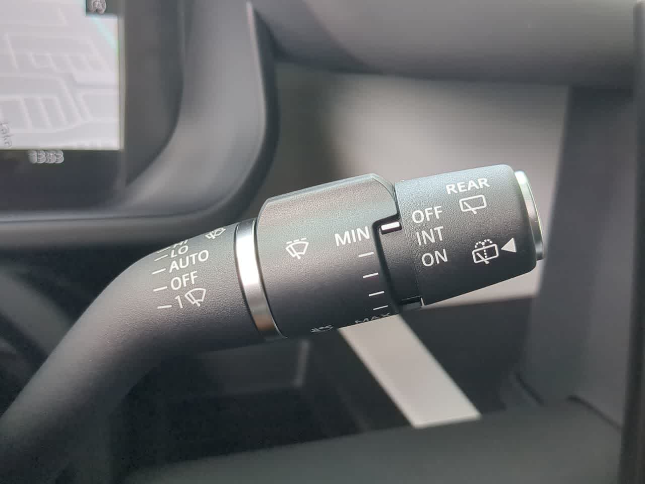 Thumbnail: 2026 Land Rover Defender - 28