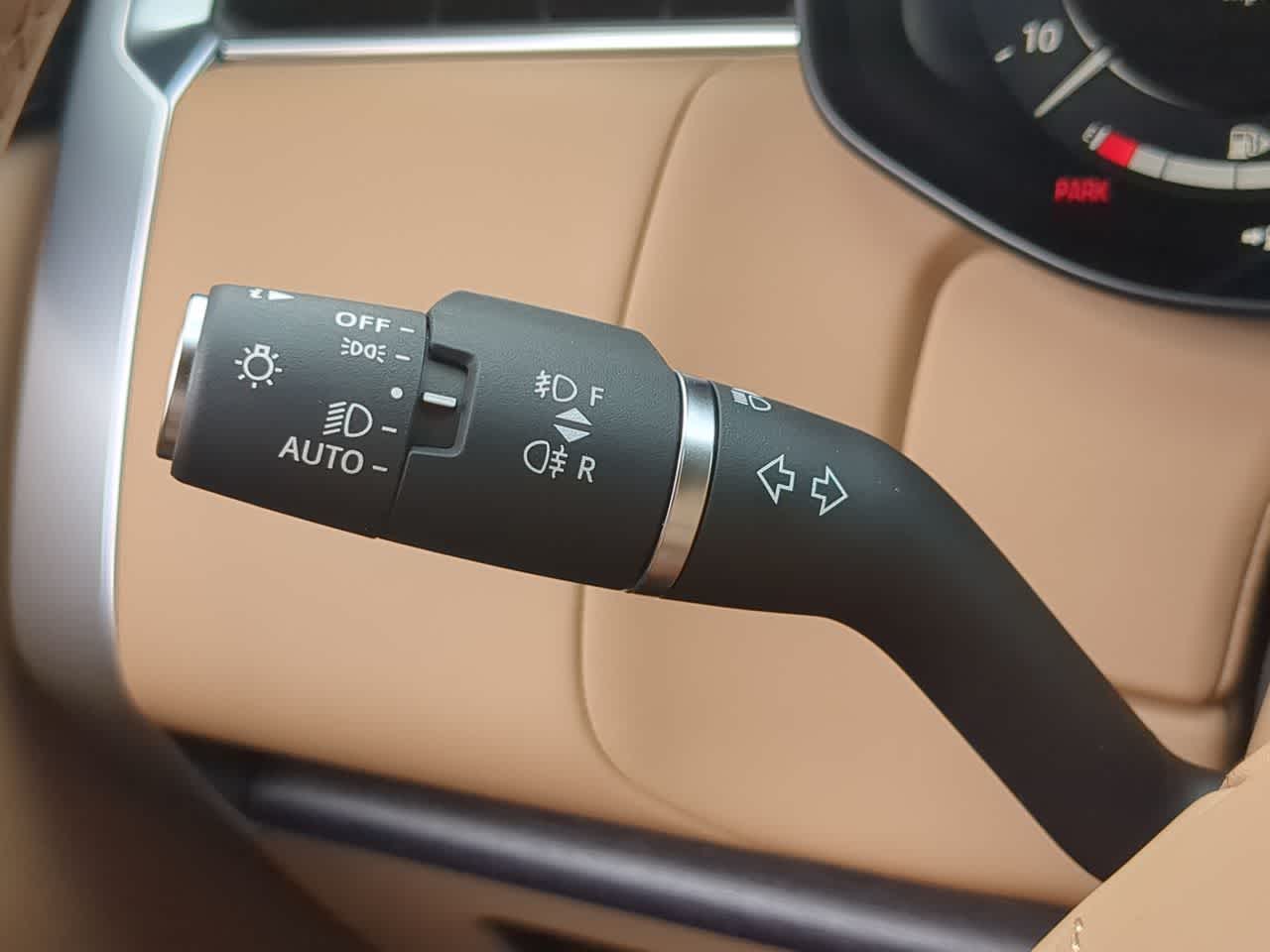 Thumbnail: 2025 Land Rover Range Rover - 29