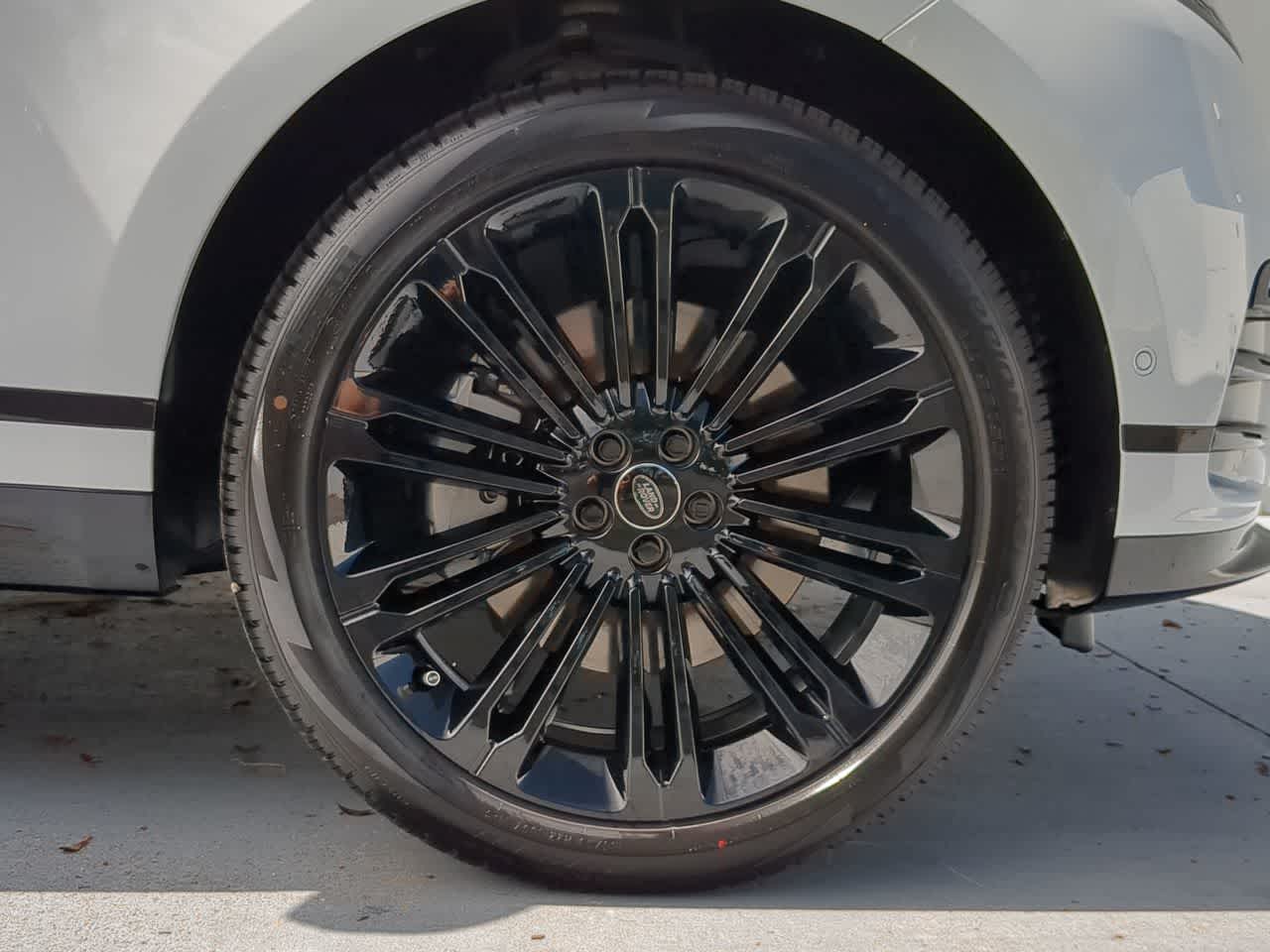 Thumbnail: 2026 Land Rover Range Rover Velar - 14