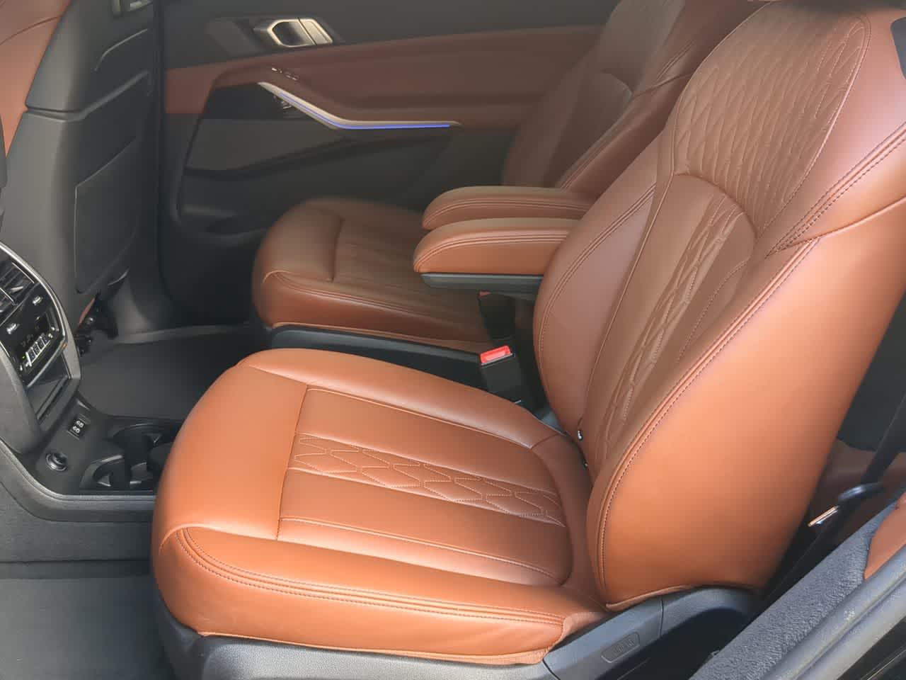 Thumbnail: 2021 BMW X7 - 21
