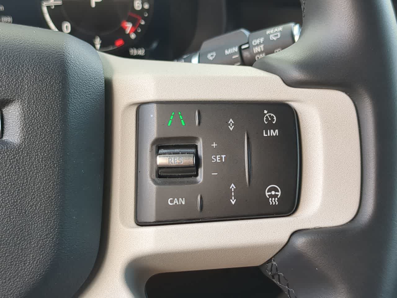 Thumbnail: 2025 Land Rover Defender - 26