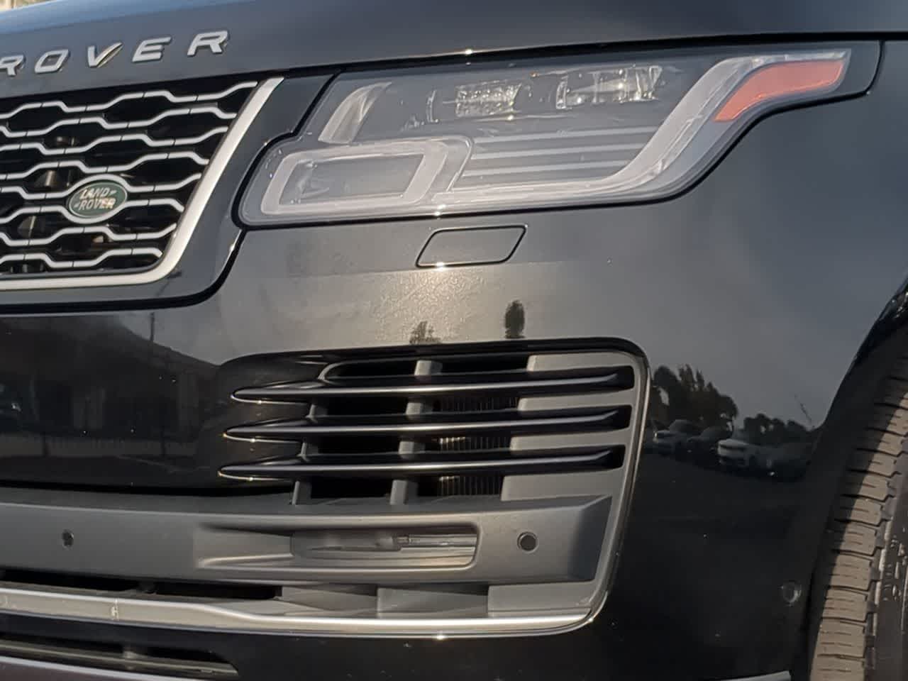 Thumbnail: 2022 Land Rover Range Rover - 11