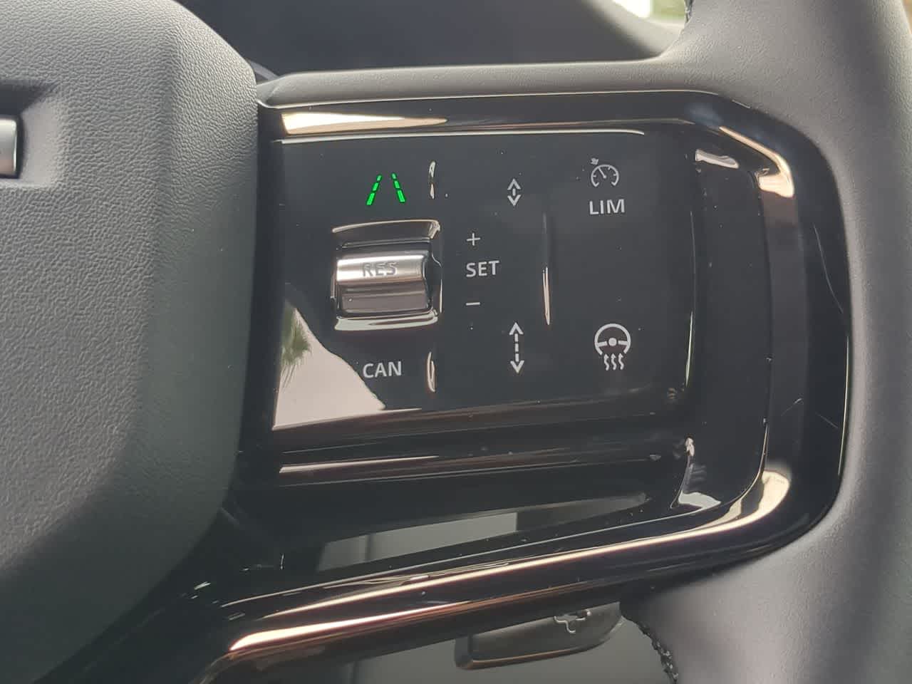 Thumbnail: 2025 Land Rover Range Rover Evoque - 27