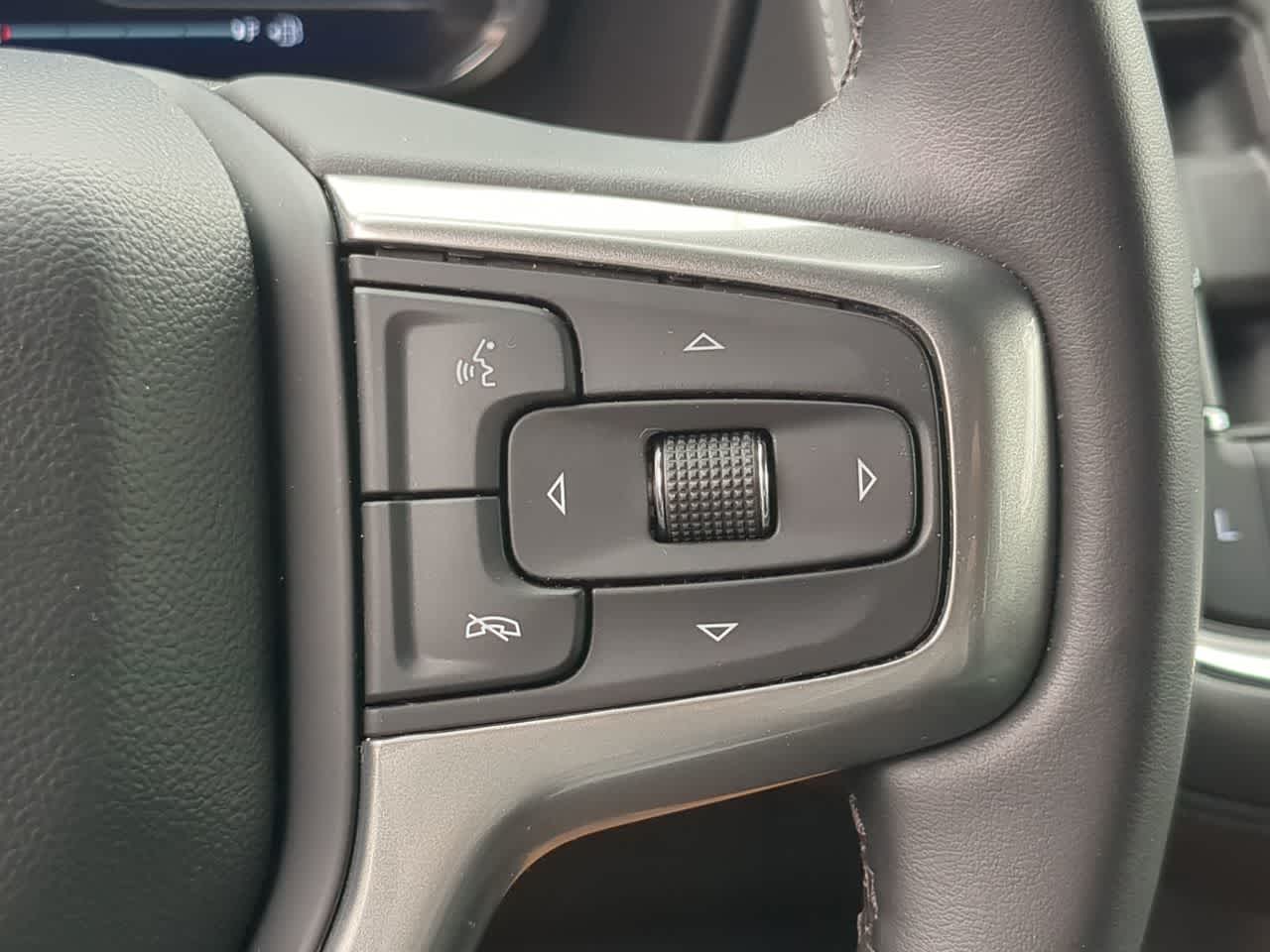 Thumbnail: 2023 Chevrolet Tahoe - 26