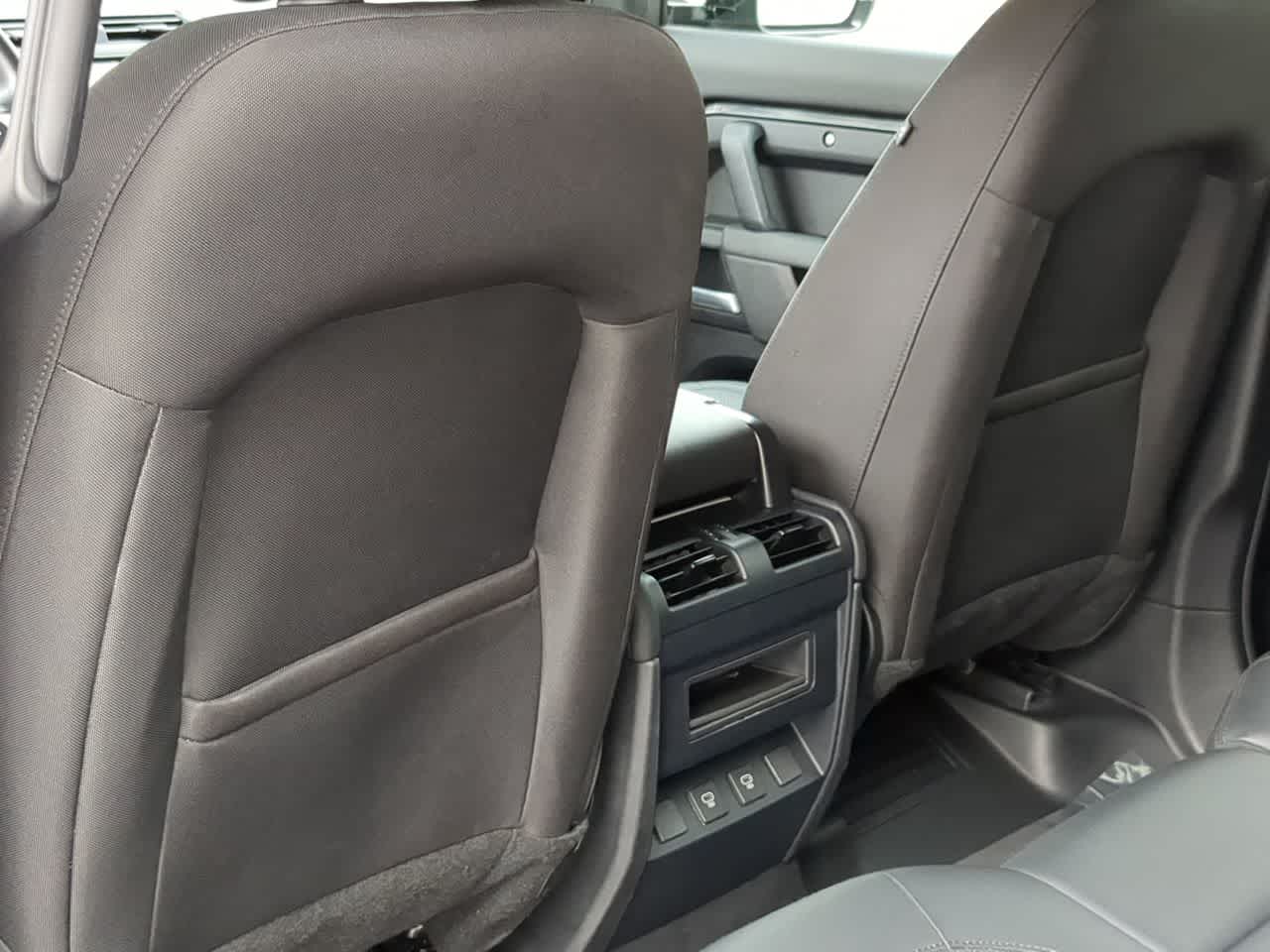 Thumbnail: 2025 Land Rover Defender - 18