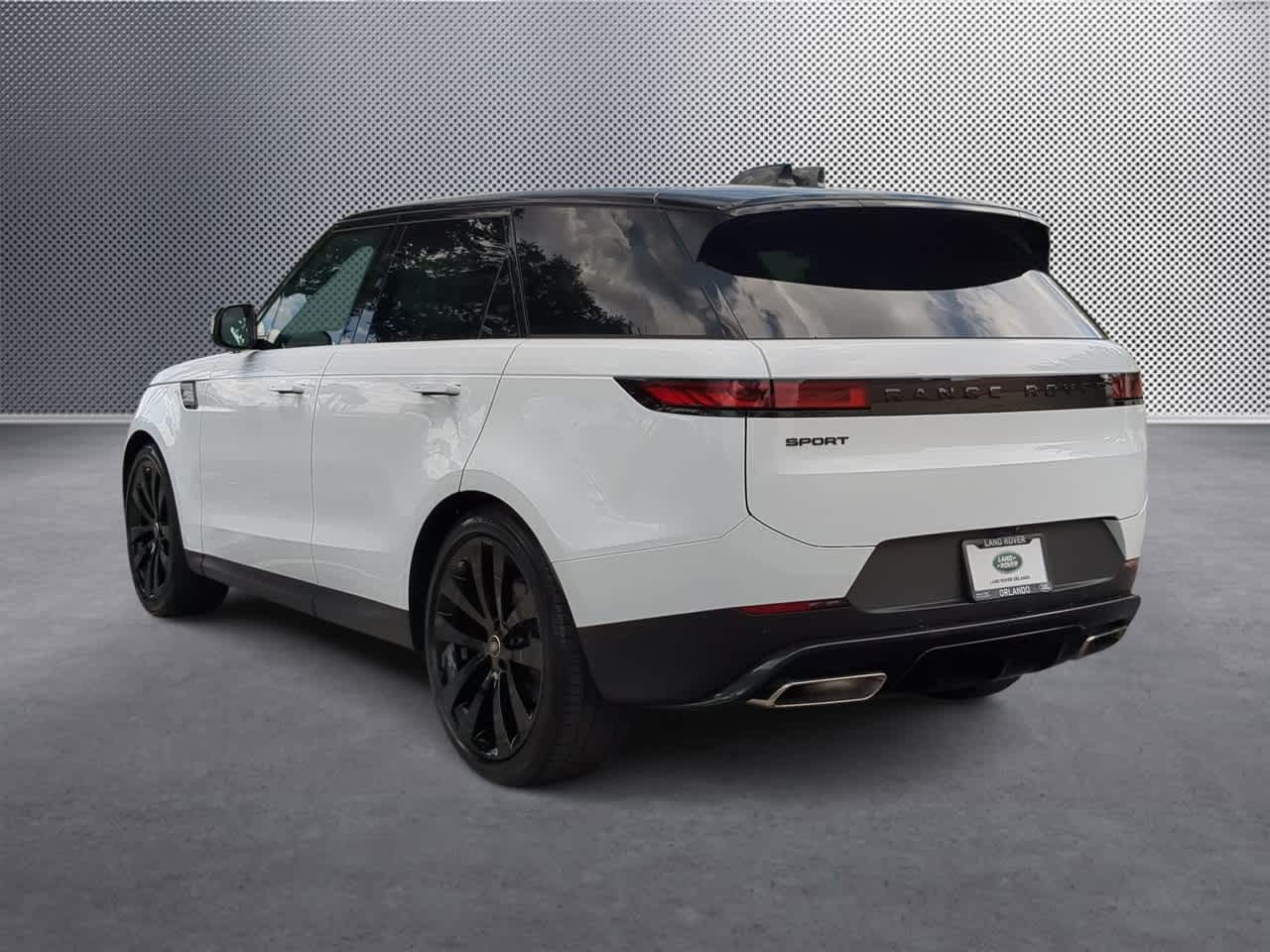 Thumbnail: 2025 Land Rover Range Rover Sport - 6