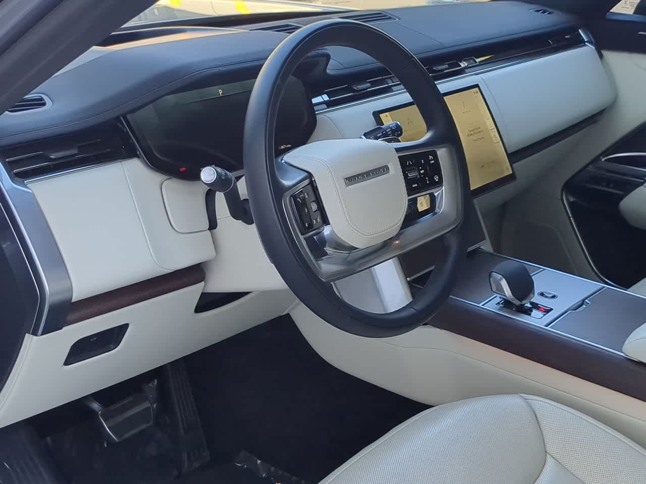 Thumbnail: 2024 Land Rover Range Rover - 10