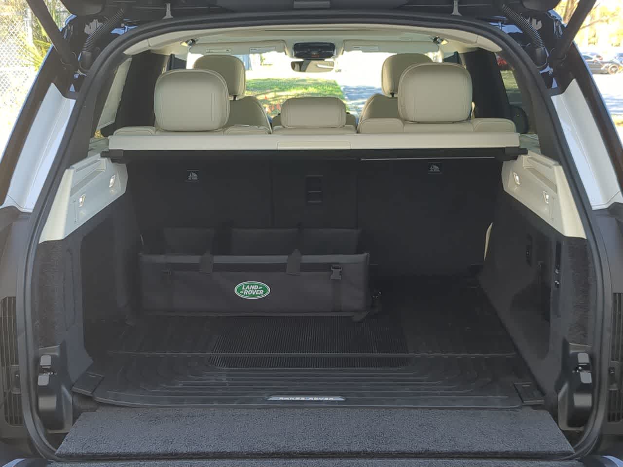 Thumbnail: 2025 Land Rover Range Rover - 37