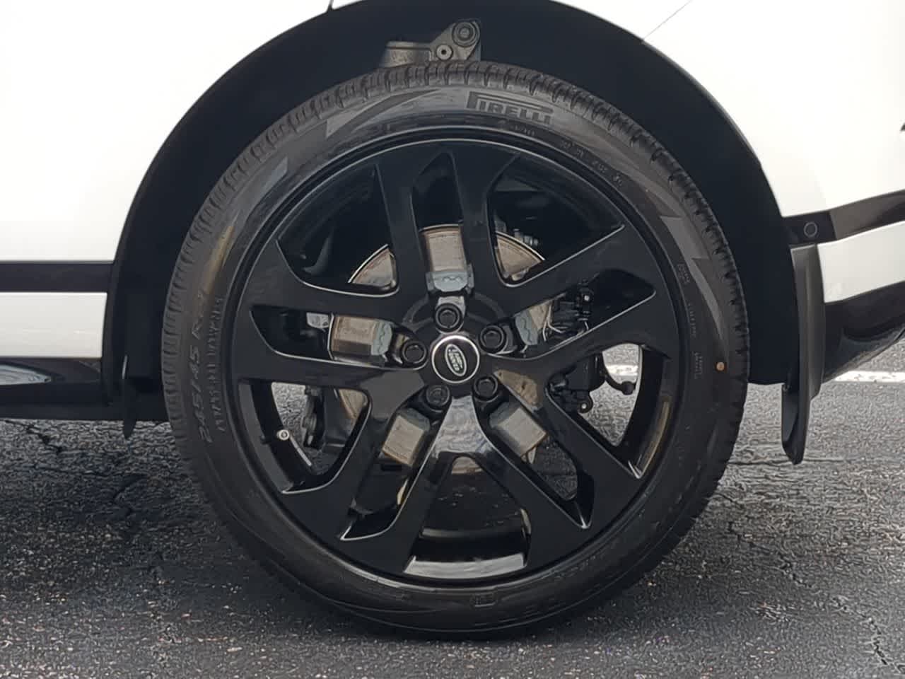 Thumbnail: 2026 Land Rover Range Rover Evoque - 13