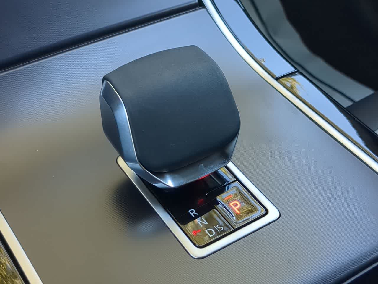 Thumbnail: 2026 Land Rover Range Rover Evoque - 35