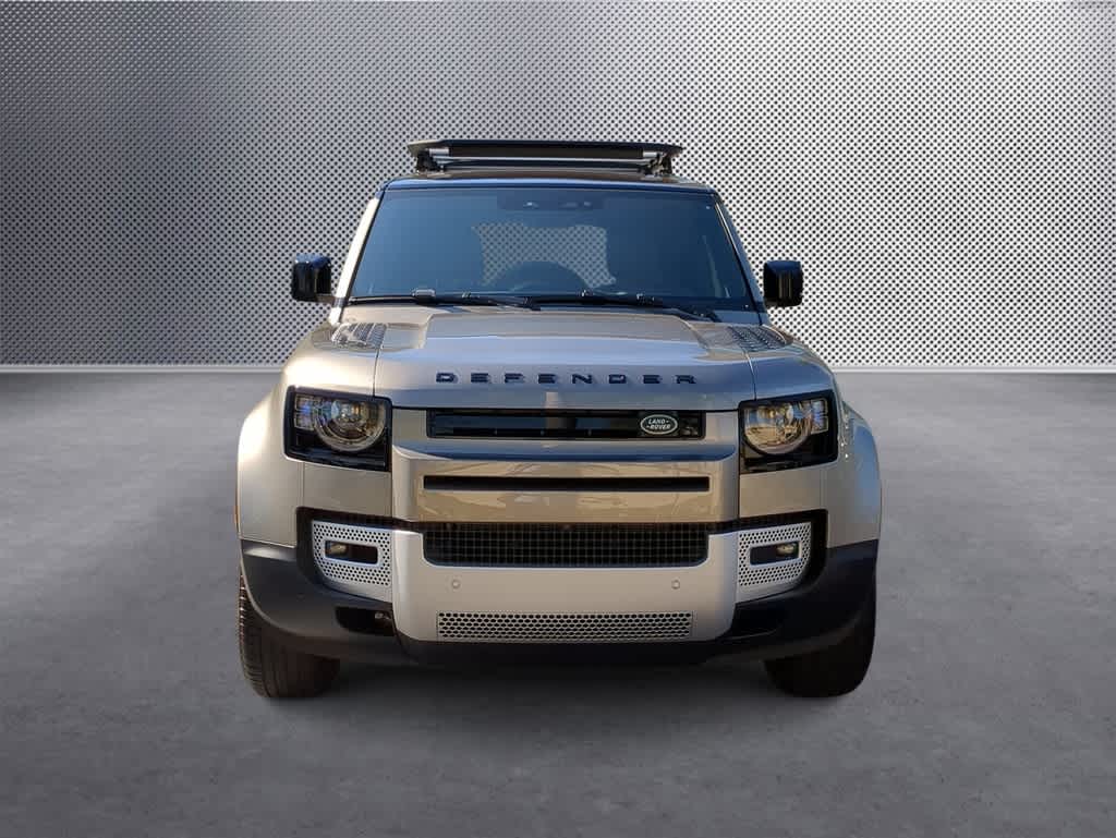2025 Land Rover Defender 110 3